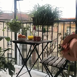 https://pied-a-terre-santagostino.italymilanhotels.net