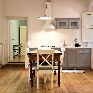 Wine Nebbiolo Apartamento Florencia